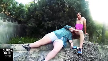 Deep blowjob in the village ditch